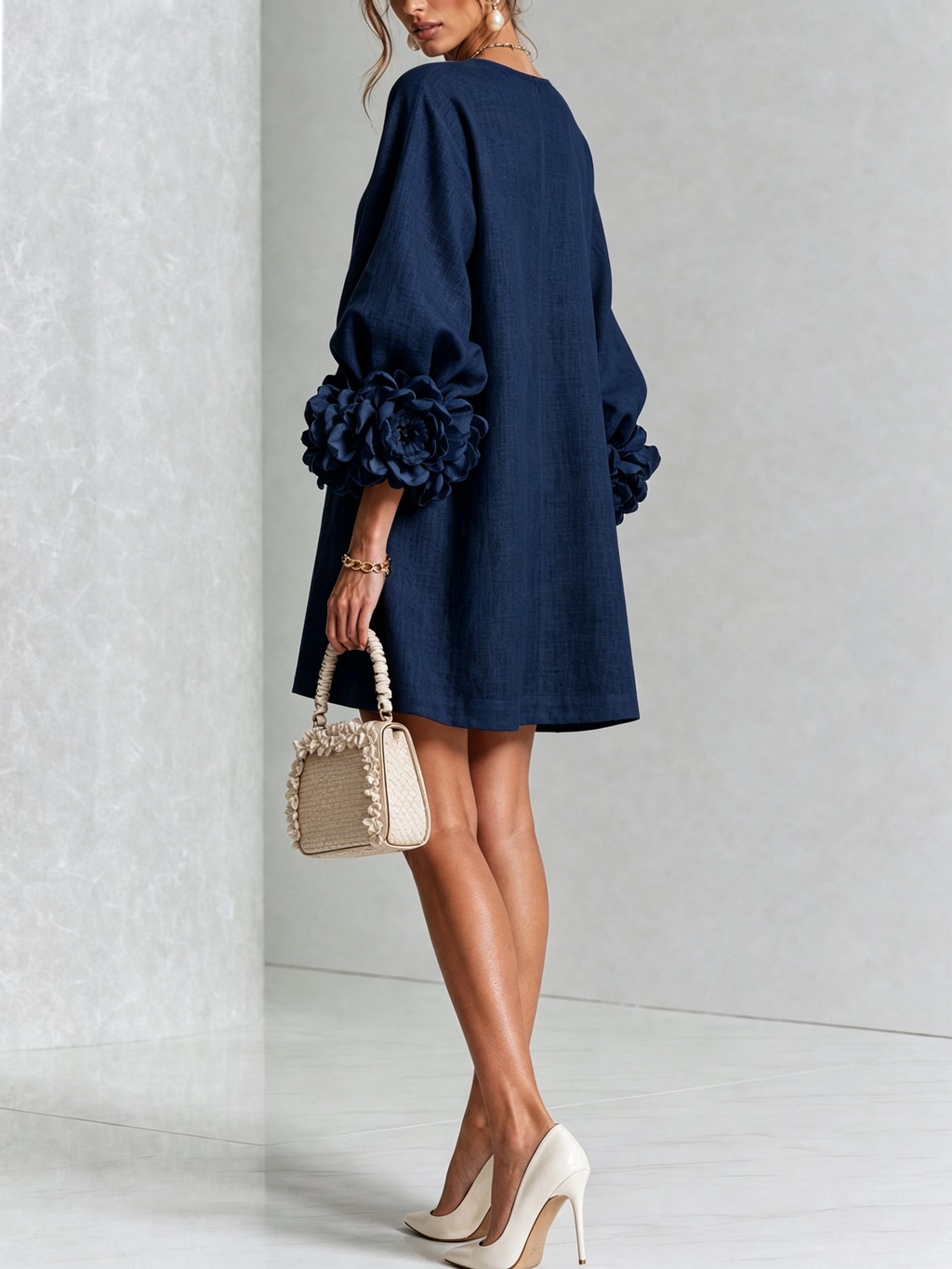 Vestido Elegante con Botones y Diseño Floral