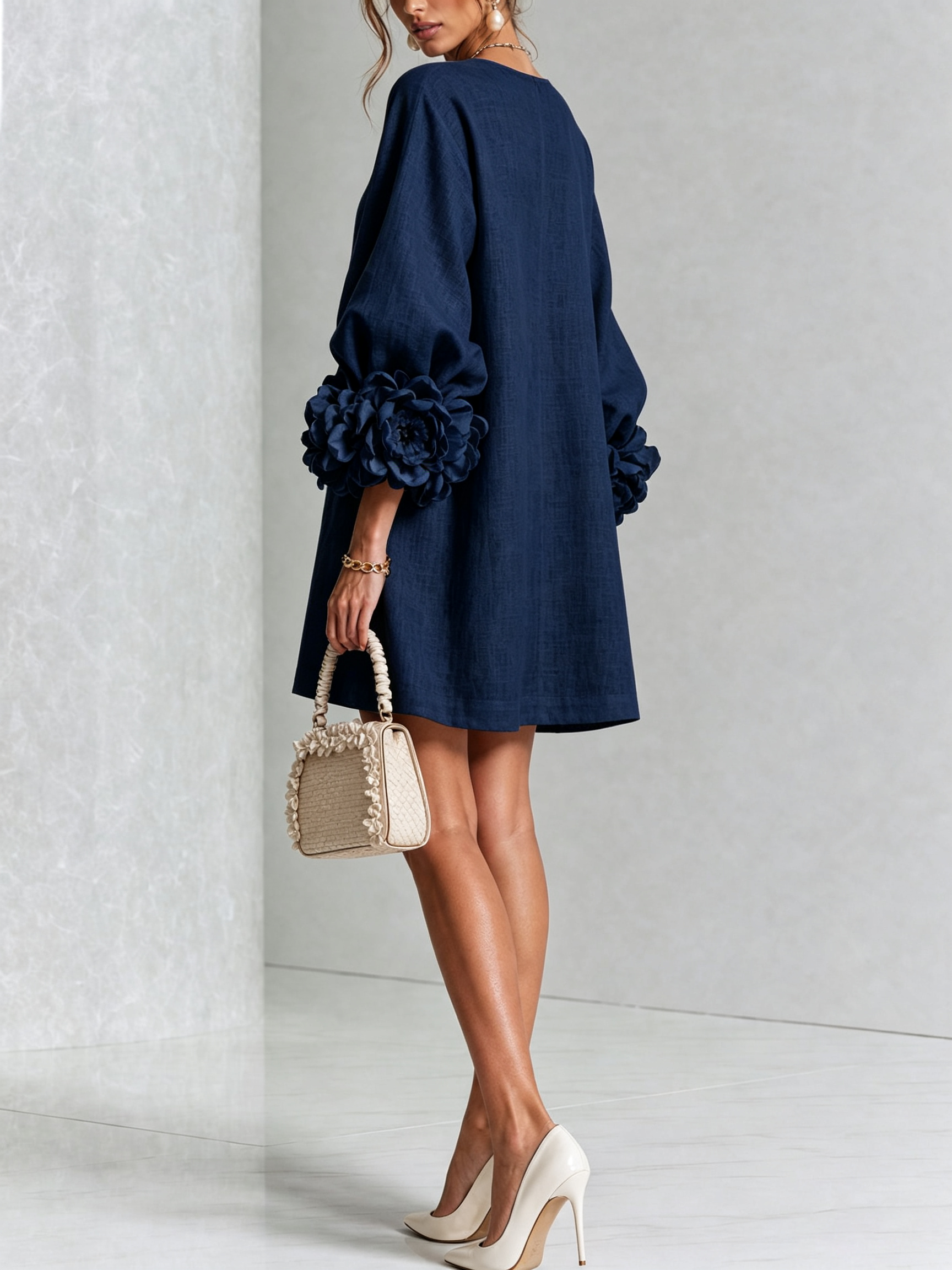 Vestido Elegante con Botones y Diseño Floral