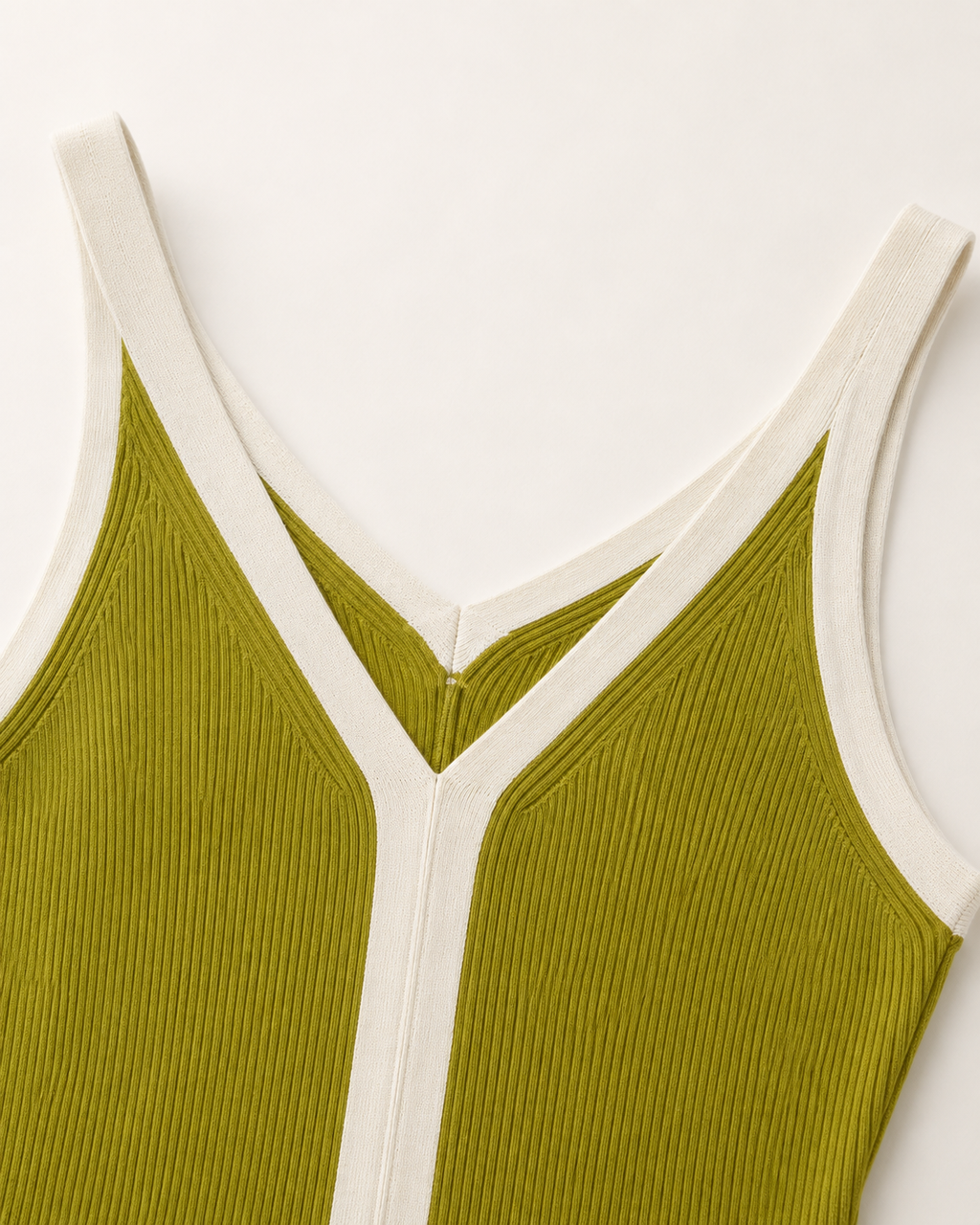 Livia | Vestido Midi con Abertura