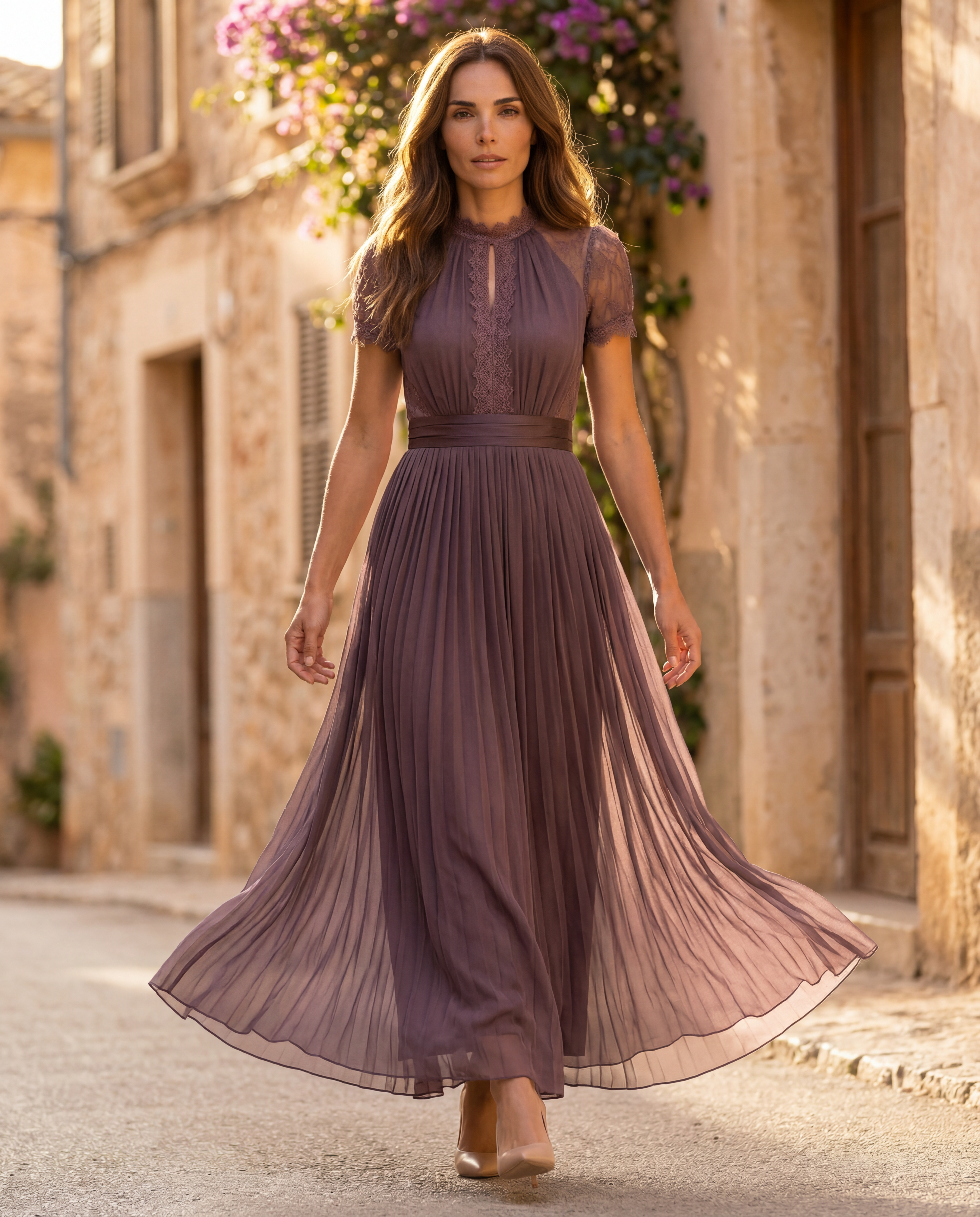 Flavia | Vestido largo con escote en forma de llave y borde de encaje de chifon